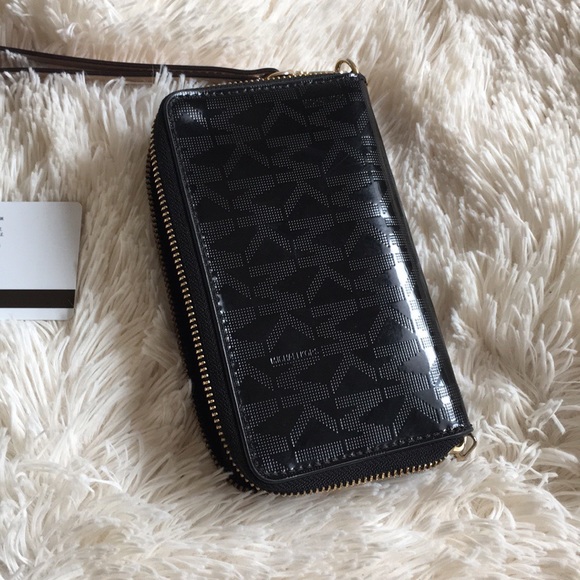 MICHAEL KORS - Black Wallet - Picture 2 of 11